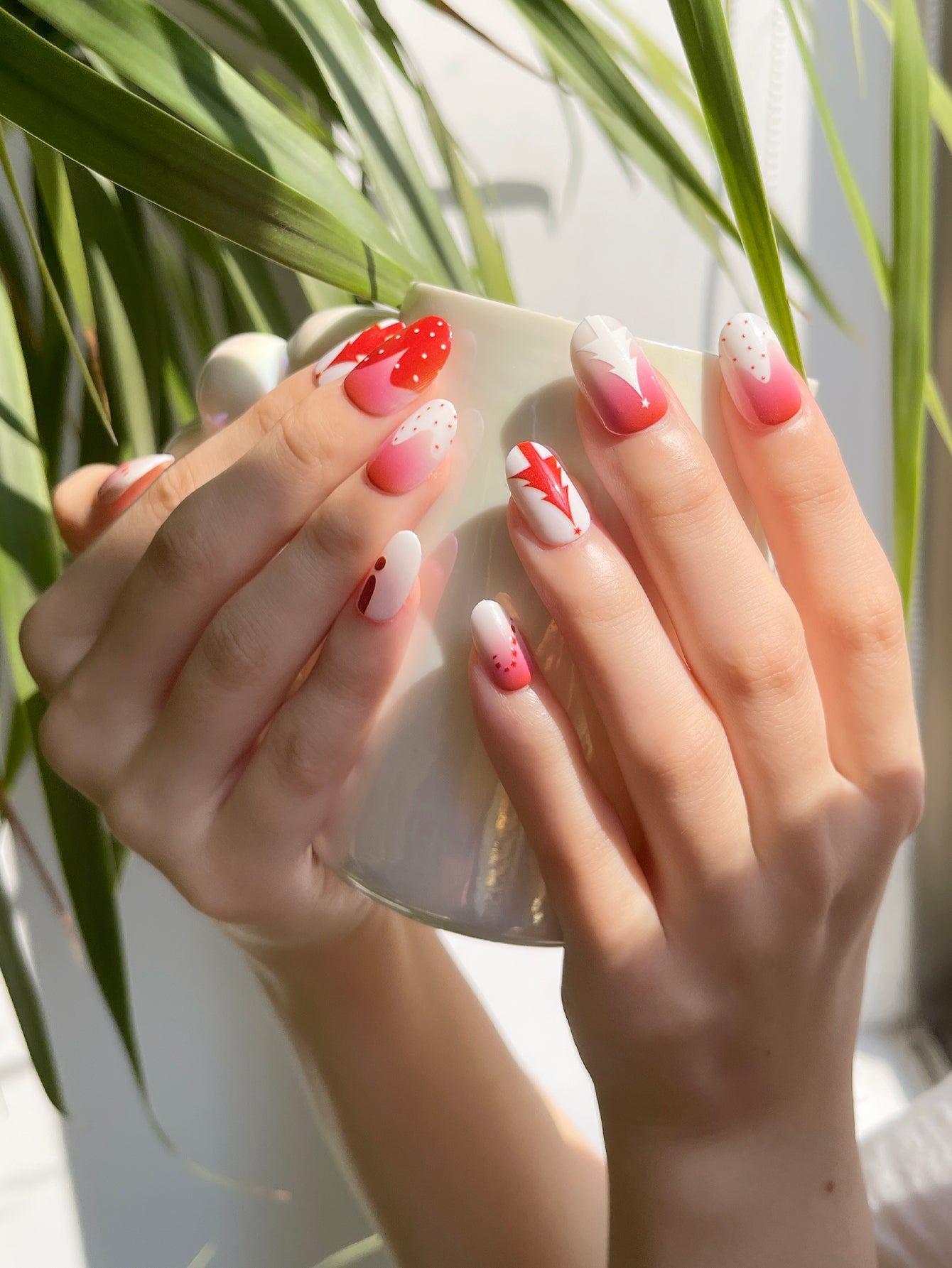 OPOOLA 24 pcs Short Oval Christmas Tree Soft Gel Fake Press On Nails with Jelly Glue&Nail Buffer