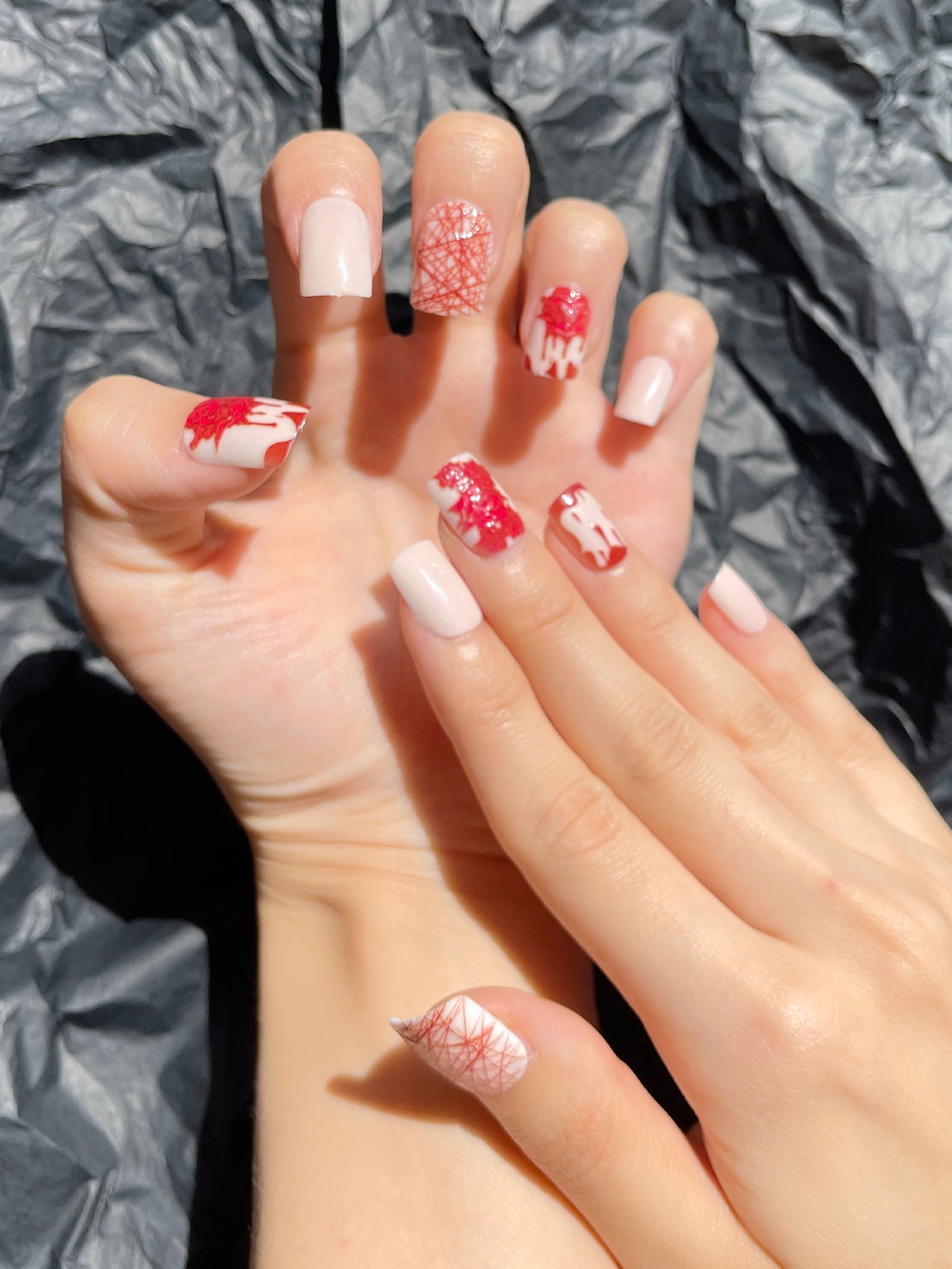 OPOOLA 24 pcs Short Square Shape Halloween Blood Rose Soft Gel Fake Press On Nails with Jelly Glue&Nail Buffer