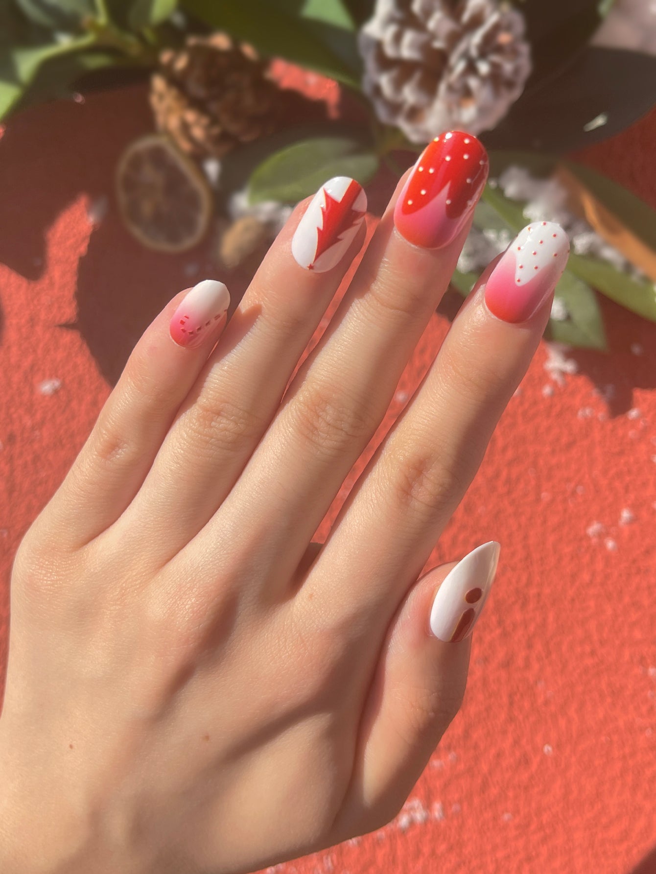 OPOOLA 24 pcs Short Oval Christmas Tree Soft Gel Fake Press On Nails with Jelly Glue&Nail Buffer