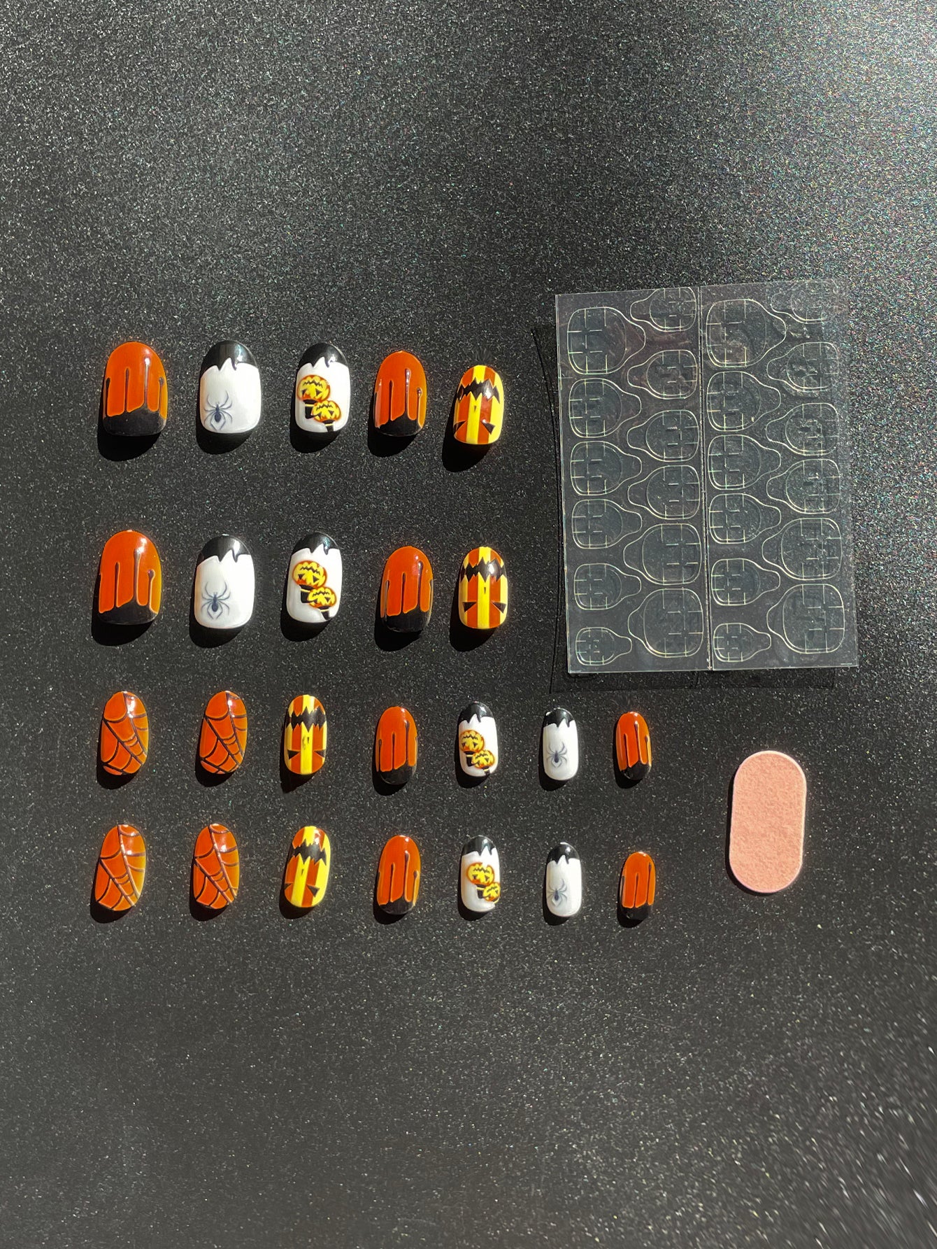 OPOOLA 24 pcs Oval Shape Halloween Evil Pumpkin Soft Gel Fake Press On Nails with Jelly Glue & Nail Buffer